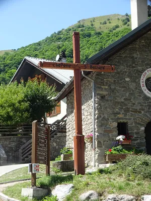 Croix de la Chapelle Saint-Bernard à Valloire