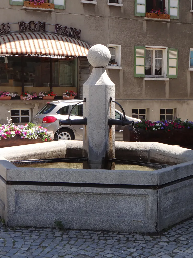 Fontaine 2 de Lanslebourg-Mont-Cenis
